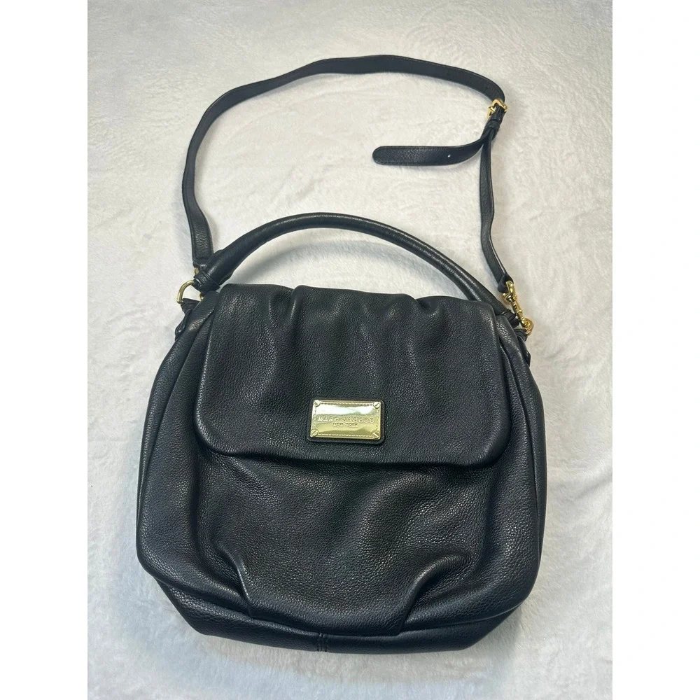 Marc Jacobs Crossbody Bag Womens Medium‎ Black Good Pebbled Leather Gold Logo